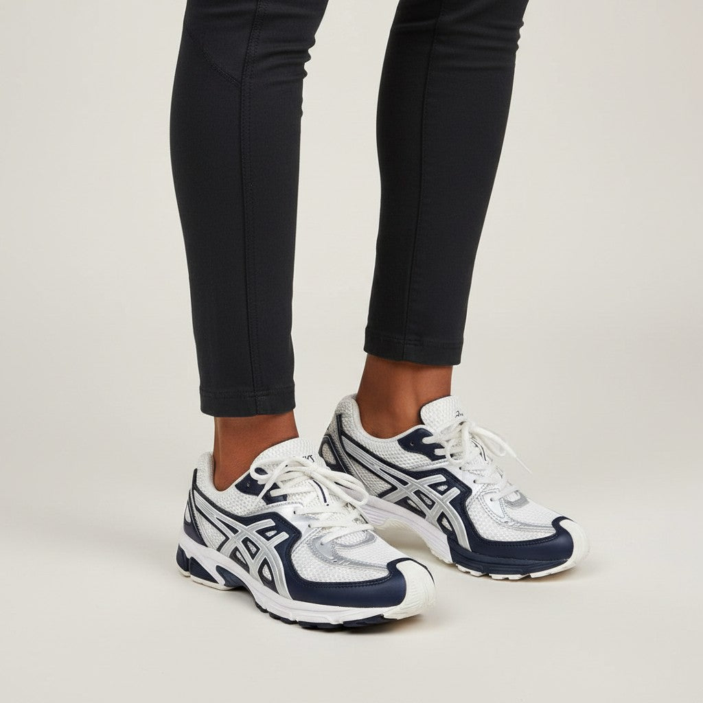 Men's White & Navy Chunky Running Sneakers