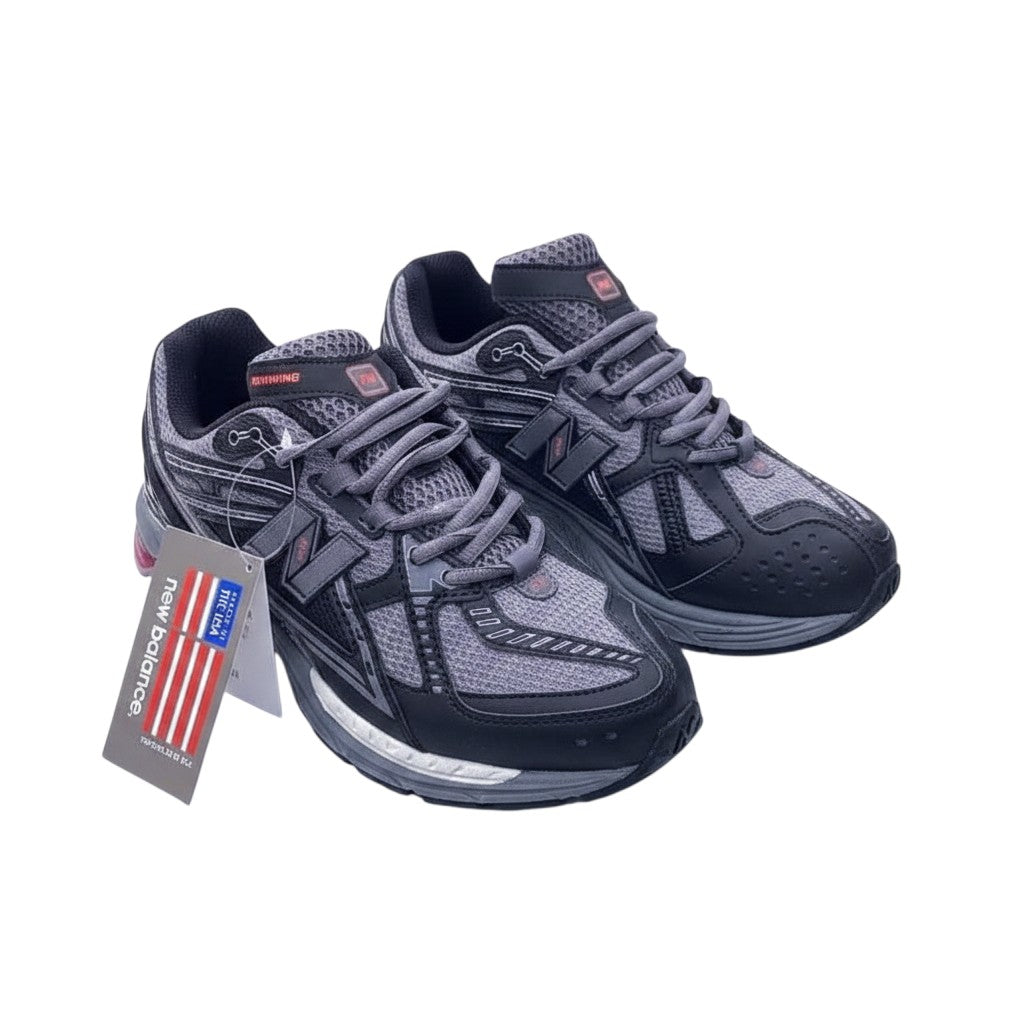 Men's Grey & Black Chunky Retro Running Sneakers