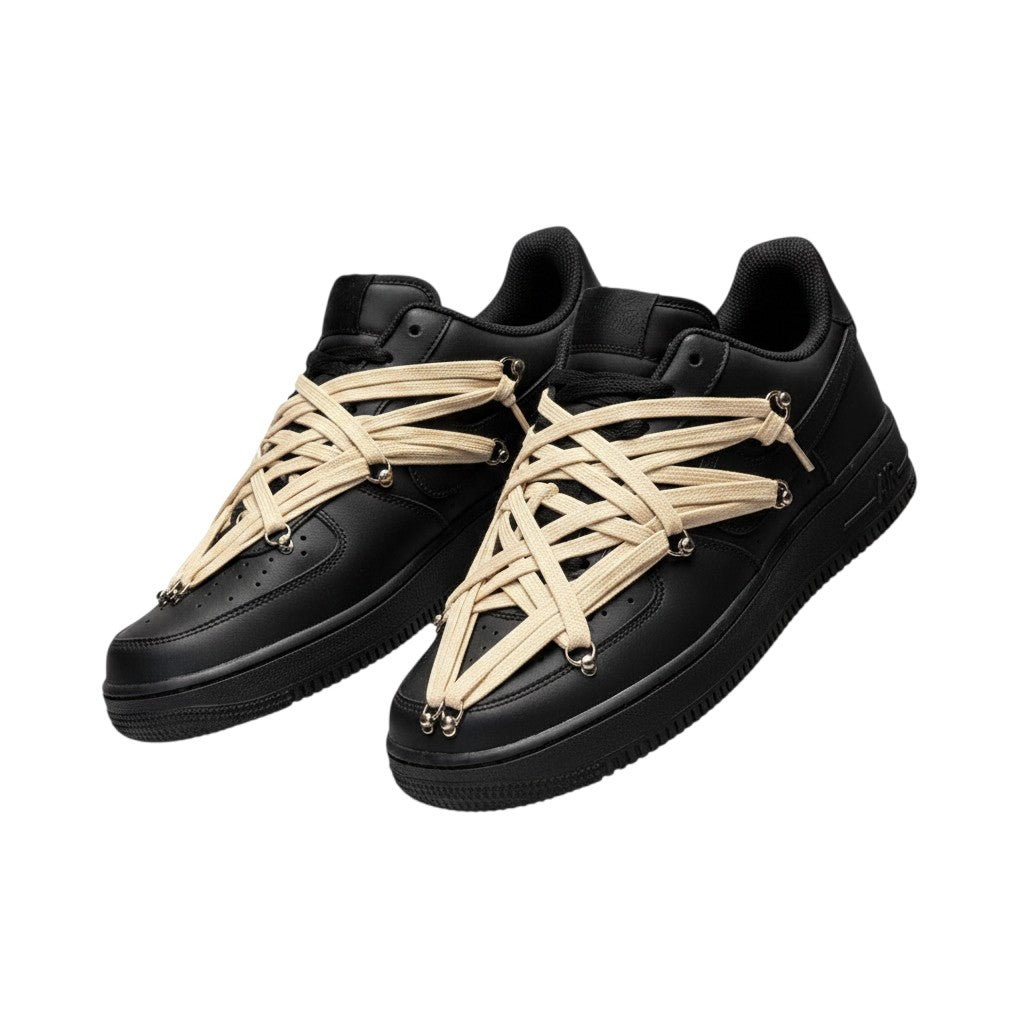 Low Black Web-Lace Sneaker