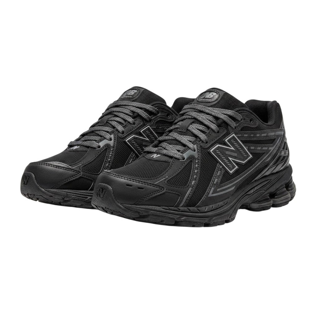 Men's All-Black Tonal Chunky Retro Running Sneakers