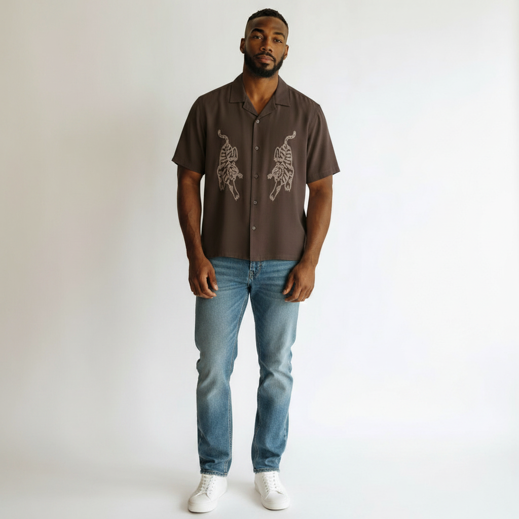Men's Brown Tiger Embroidery Camp Collar Short-Sleeve Shirt