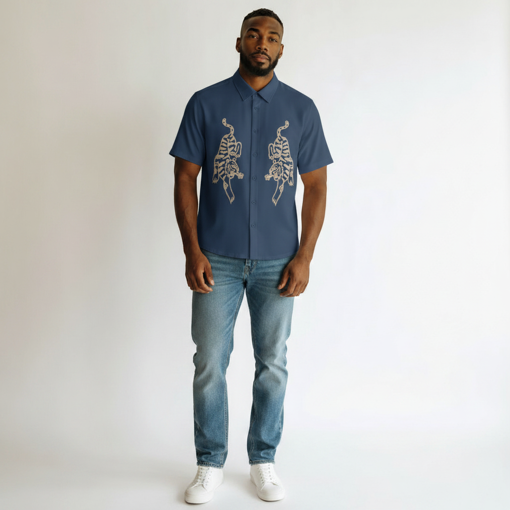 Men's Navy Blue Tiger Embroidery Short-Sleeve Shirt